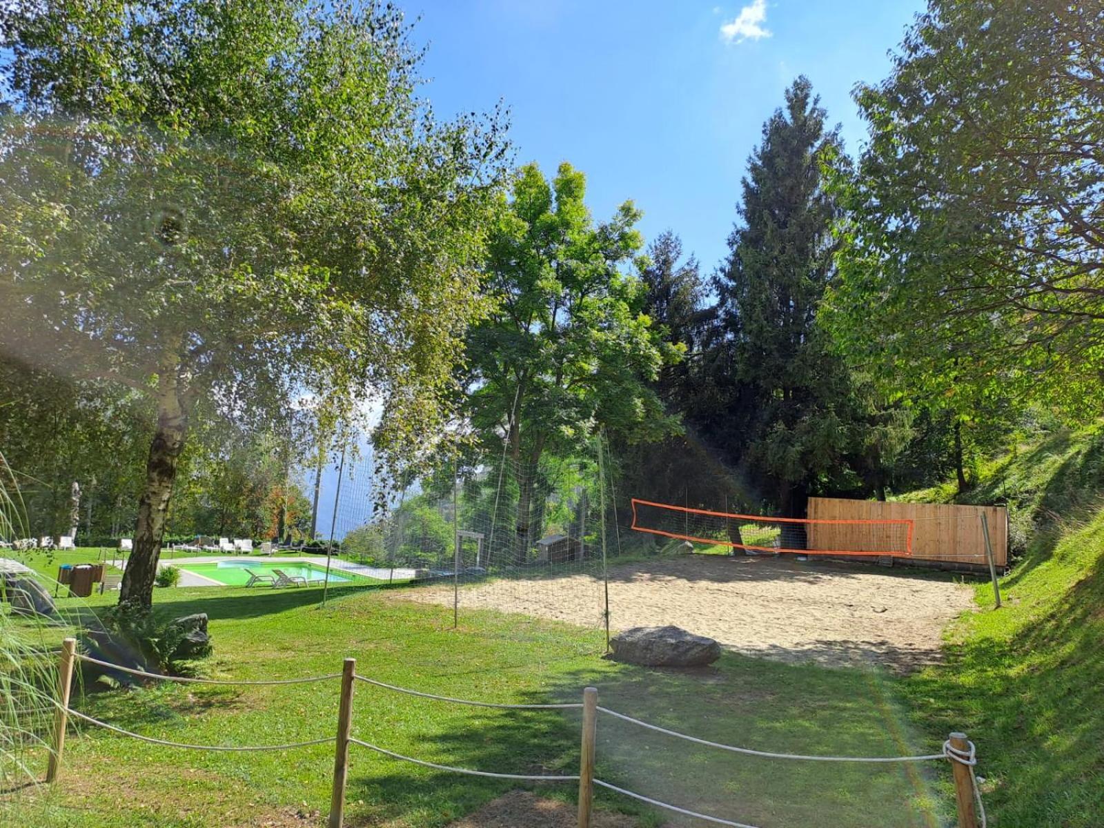Provinciale 79 Hotel Magreglio Bagian luar foto