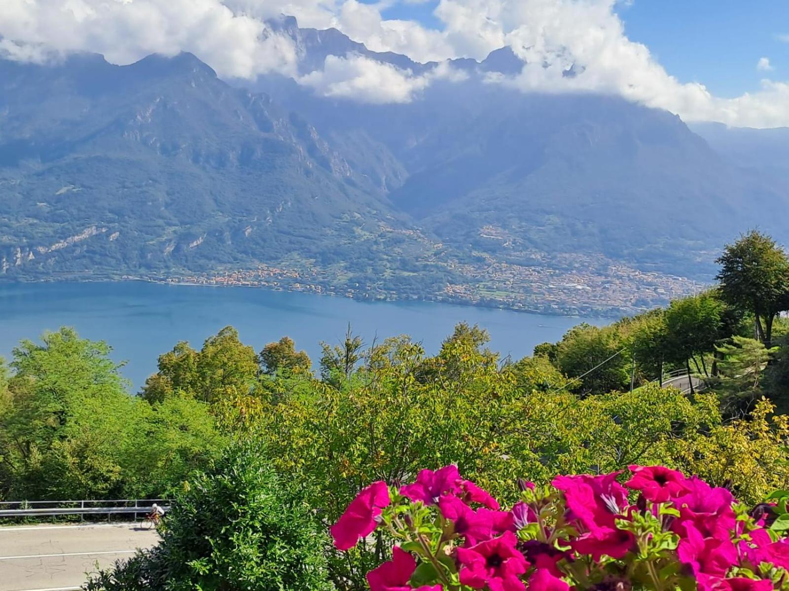Provinciale 79 Hotel Magreglio Bagian luar foto
